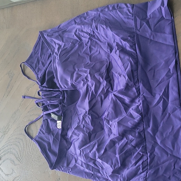 Super cute stain finish top-6 - Picture 6 of 6